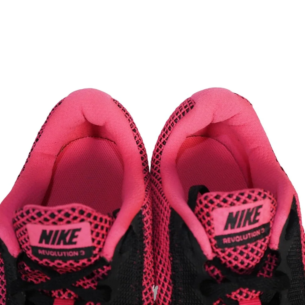Nike Revolution 3 Performance Running Shoes Womens 9 Hyper Pink Black 819303-600